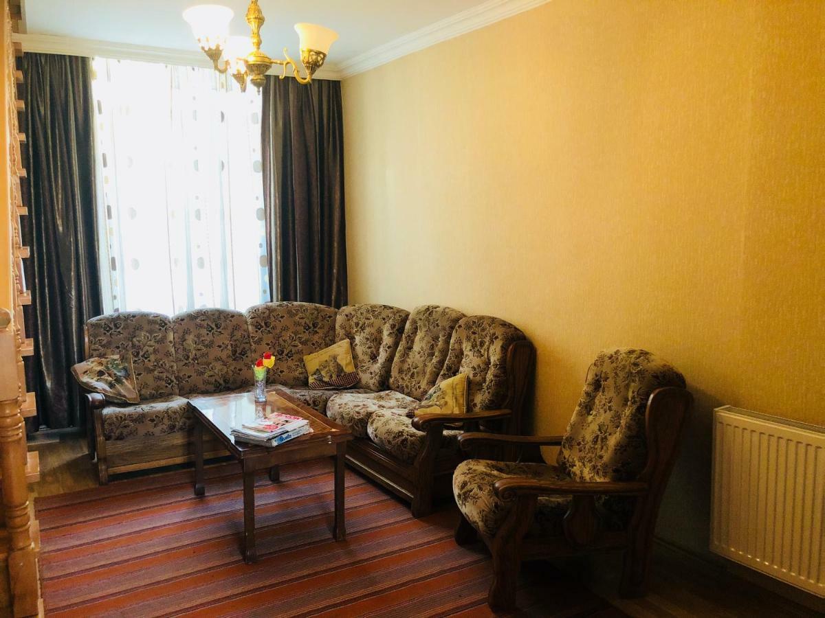Giorgi Apartment Tbilisi Exterior photo