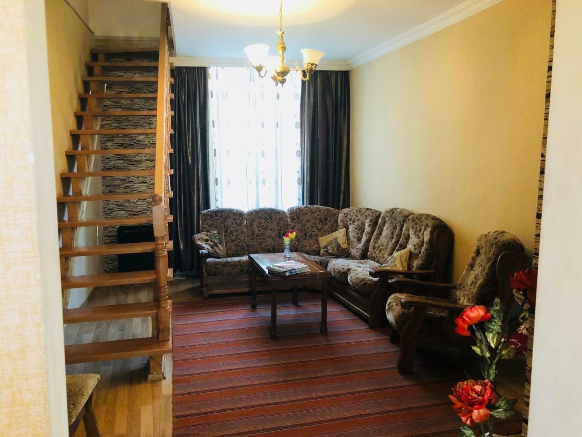 Giorgi Apartment Tbilisi Exterior photo