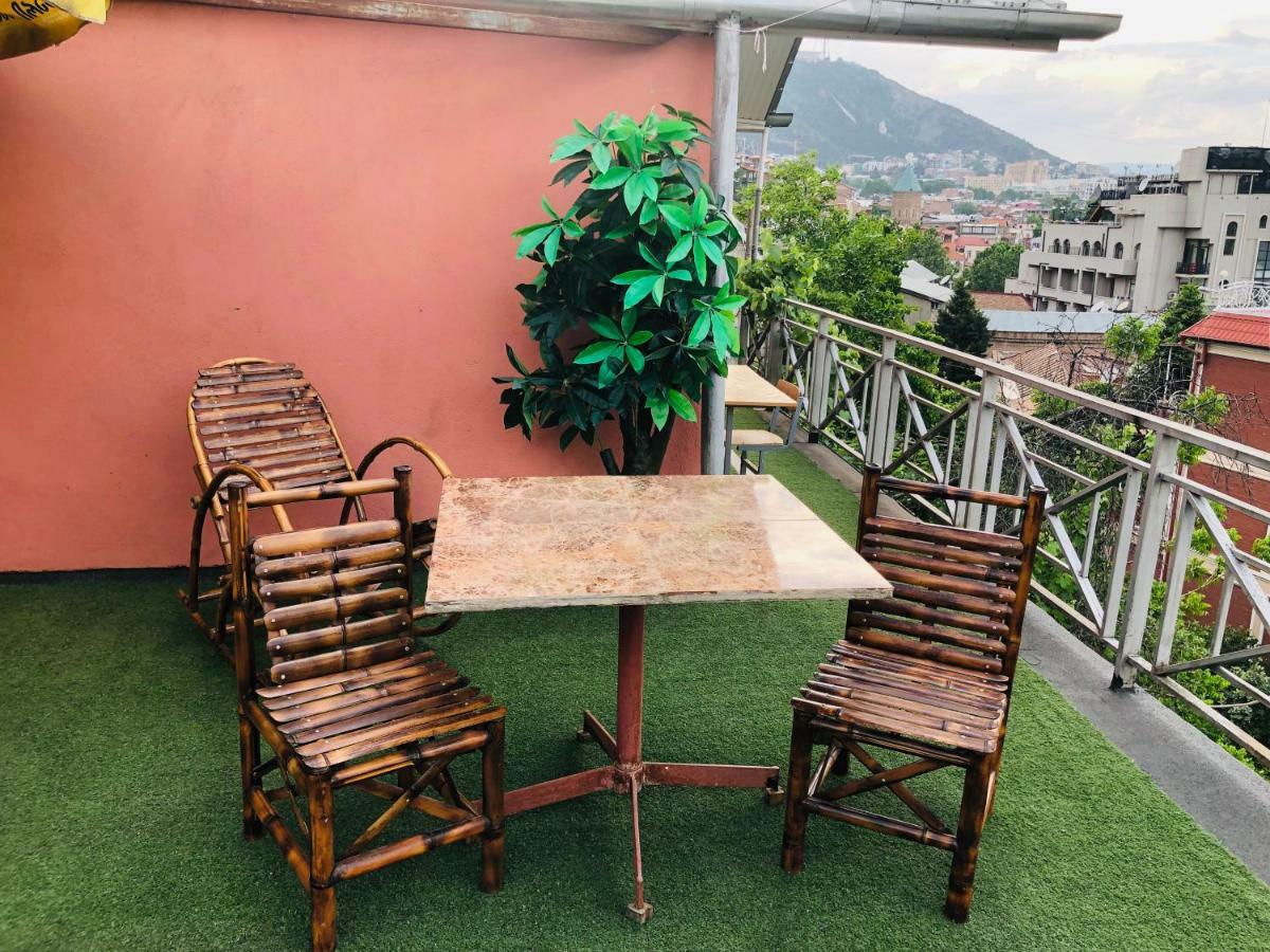 Giorgi Apartment Tbilisi Exterior photo